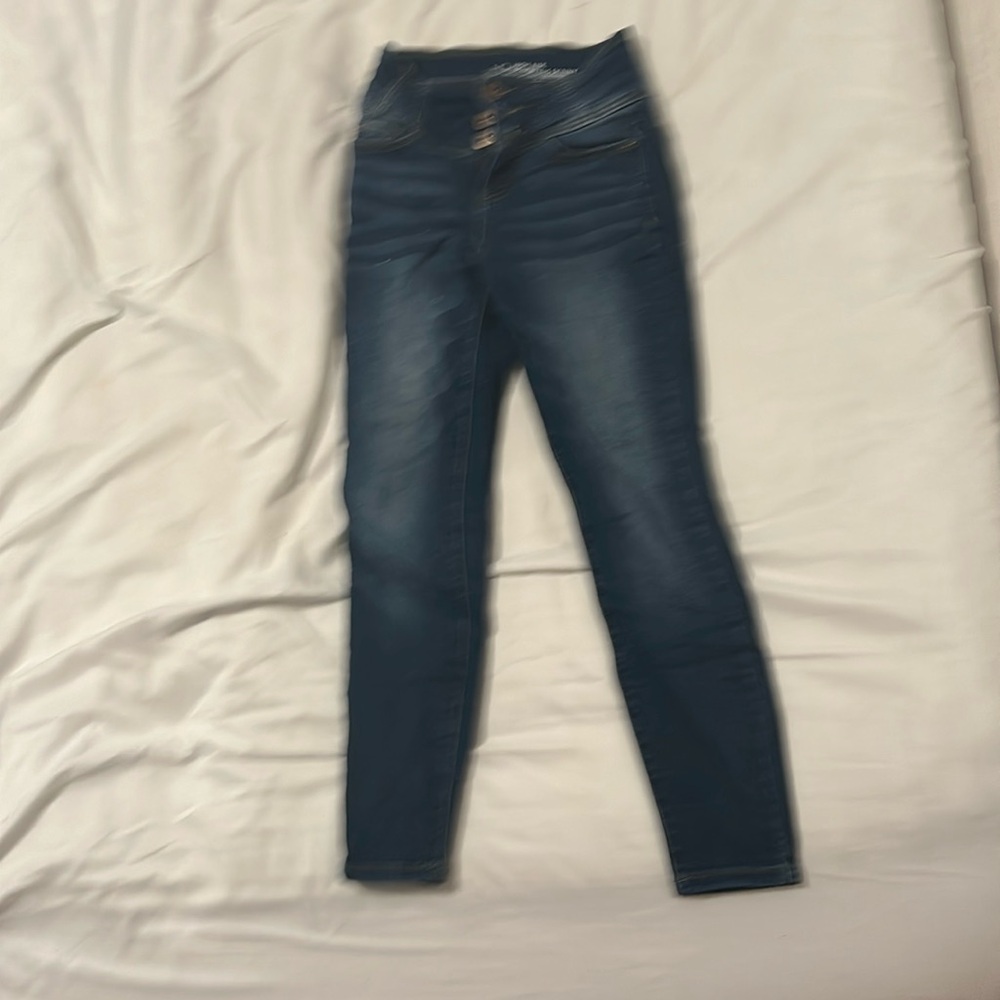 Sculpted skinny jeans